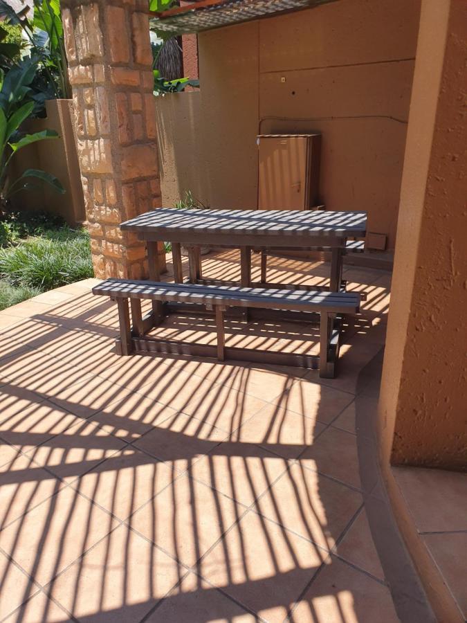 Merry Monte Casino Lodge House In Fourways แซนด์ตัน ภายนอก รูปภาพ